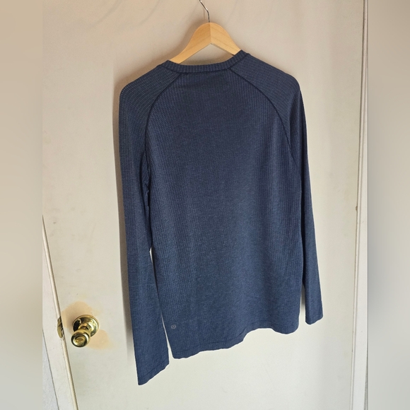 Lululemon Athletica Metal Vent Tech Long-Sleeve Shirt - Picture 4 of 8